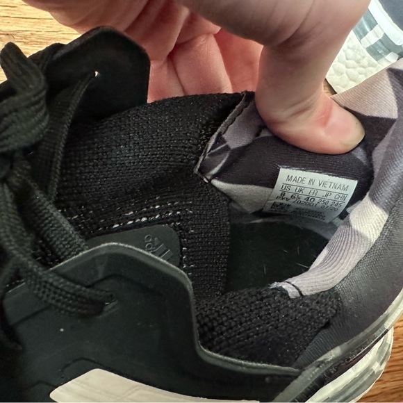 Adidas Ultraboost Sneakers - Picture 3 of 5